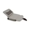 Portefeuille compact gris argenté avec motif ajouré et cordon, marque Mélanie Paris