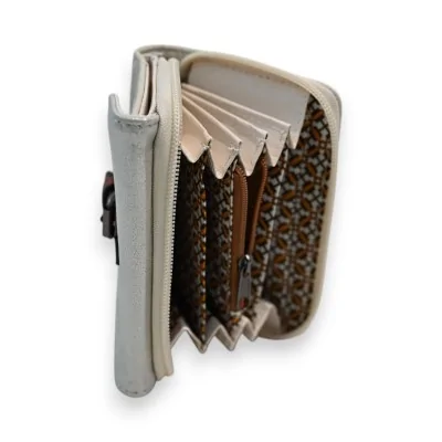 Portefeuille compact argenté-crème ouvert, intérieur accordéon motif floral marron Portefeuille compact argenté-crème ouvert, intérieur accordéon motif floral marron