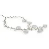Collier délicat blanc avec pétales et perles, accessoire de mariage élégant et roma...