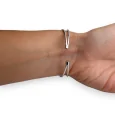 Pulsera rígida geométrica plateada