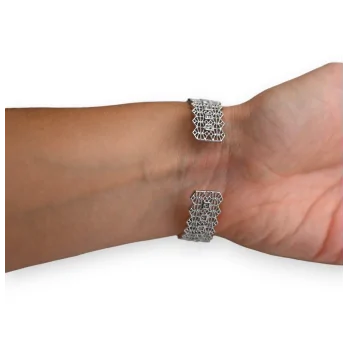 Stabile Armband mit Spitzenmuster in Silber