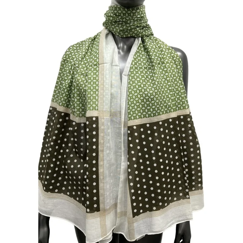 Foulard ethnique nuance de vert