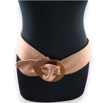 Cinturón de fantasía para mujer de tela de gamuza color camel con hebilla de metal