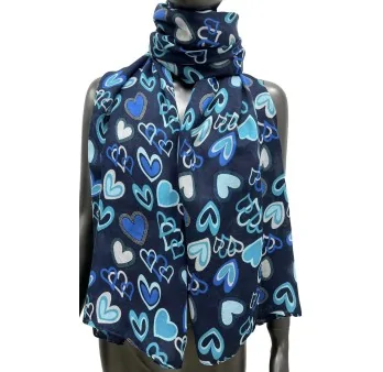 Foulard motif cœur nuance de bleu