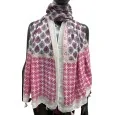 Foulard motif ethnique nuance rose