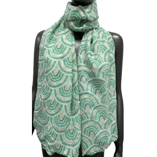 Scarf with fan pattern in green hue adorned with gilding