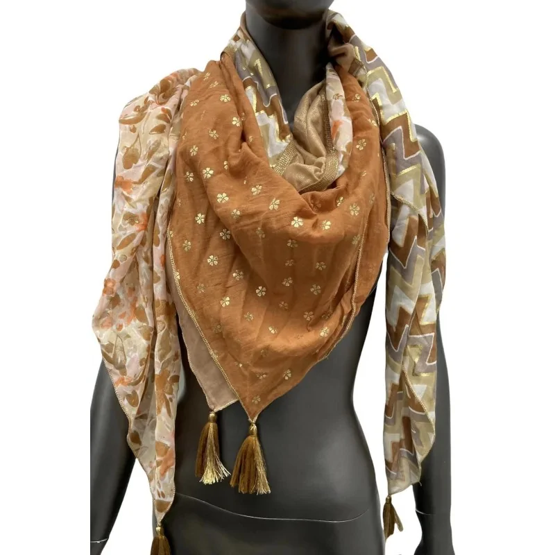 Graduated four-sided scarf in Camel