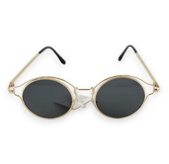 Round glasses with golden details