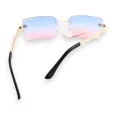 Goldene Fantasie-Brille mit Nuancen von Rosa und Blau