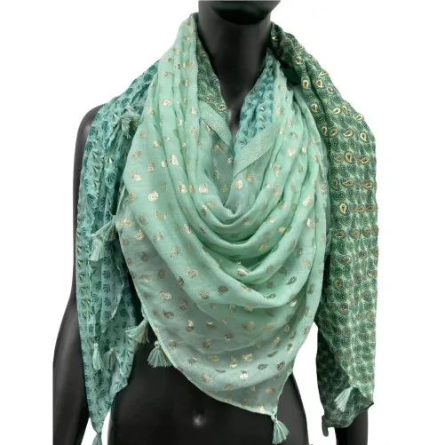 Square patchwork scarf with 4 sides in shades of green