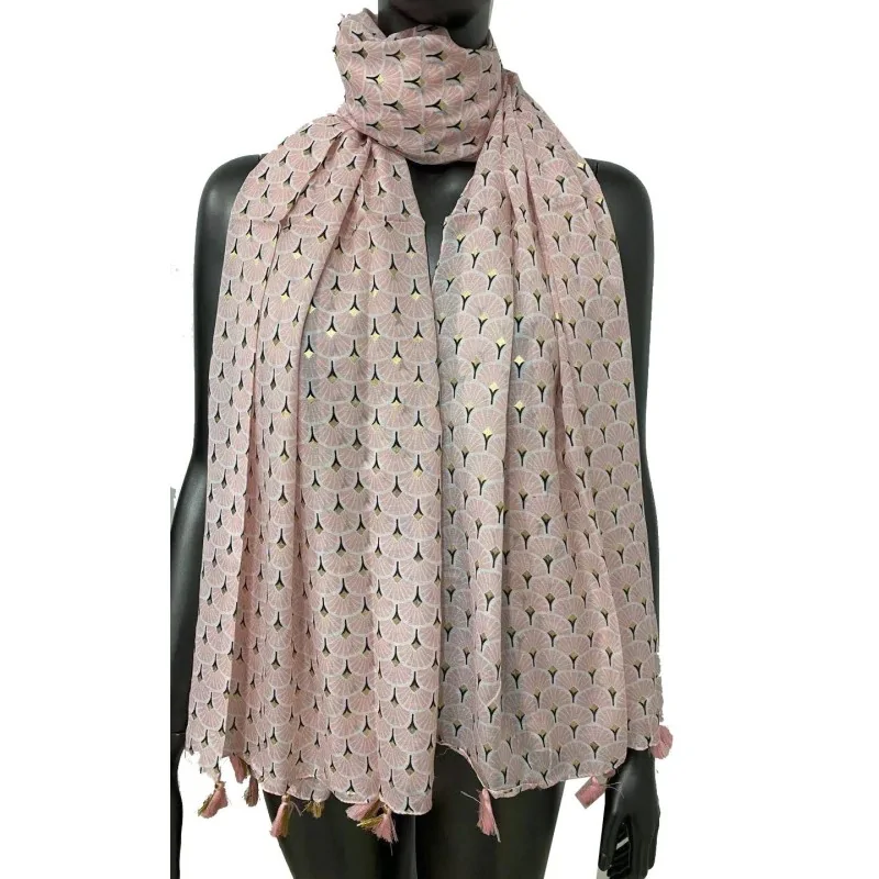 Fan scarf with soft pink tassels