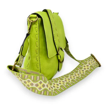 Anise green shoulder bag with jewel clasp
