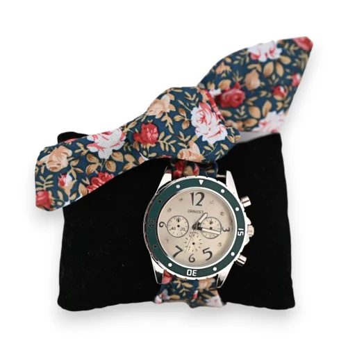 Armbanduhr mit Stoffarmband in Flaschengrün mit Blumenmuster
