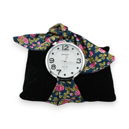 Armbanduhr mit Entenblauem Stoffband und rosafarbener Blume