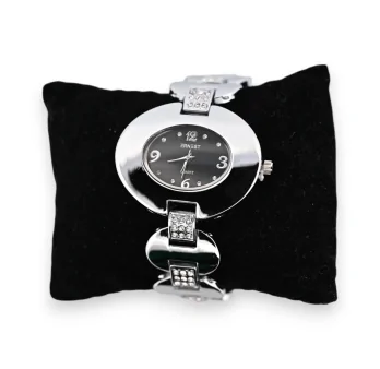 Fantasievolle silberne Uhr mit schwarzem ovalen Zifferblatt