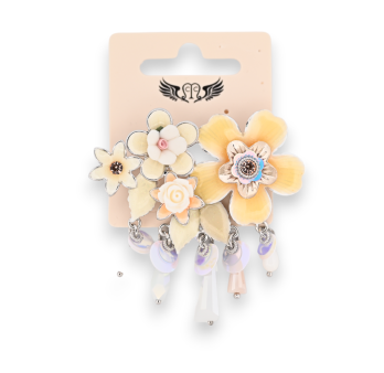 Broche de alfiler bouquet floral tonos beige