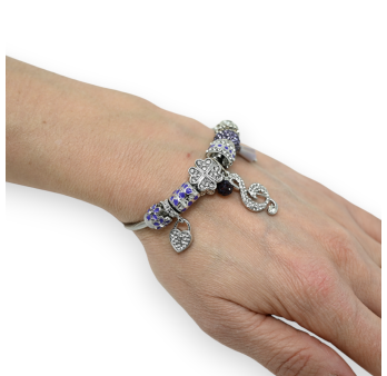 Bracelet charms rigide argenté et lilas clé de sol