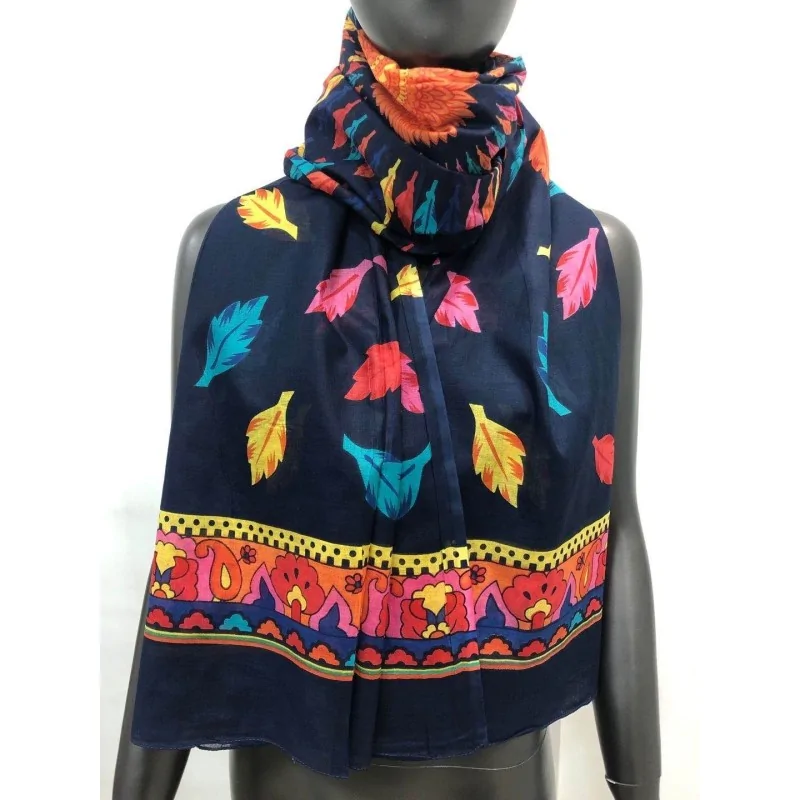 Foulard bleu marine imprimé plumes multicolores