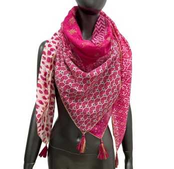 4-sided fuchsia patchwork scarf