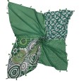 Foulard carré patchwork imprimé fleurs et queue de paon vert
