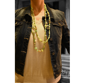 2-row long necklace in green shades with pearls and stones