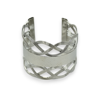Silver cuff bracelet with curve graphic