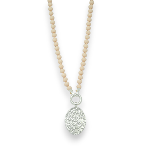 Fantasie Halskette mit nude Perlen und gebürstetem silbernen Medaillon
