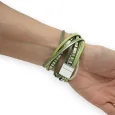 Doppelwickelarmband in Grüntönen und Perlen