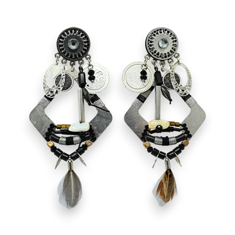 Clip-Ohrringe im ethnischen Stil in Schwarz und Silber