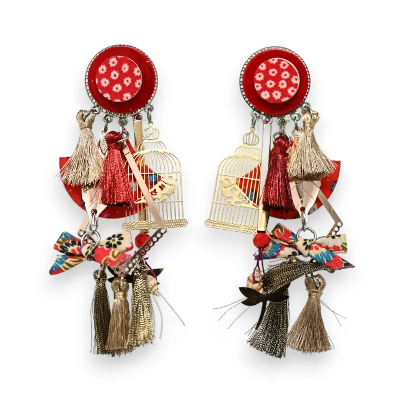 Red shabby clip-on earrings