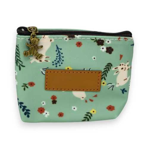 Coin purse with flower patterns and water green rabbits