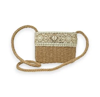 Bolso bandolera bohemio de paja con bordados