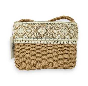 Bohemian shoulder bag with straw and embroidery