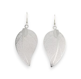Silvered metal earrings with leaf motif