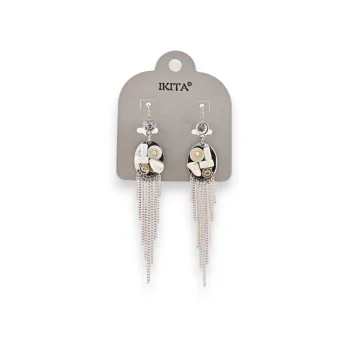 Pendientes de metal plateado con cadena blanca de Ikita