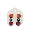 Pendientes de metal negro vintage con cubos naranja y granate de Ikita