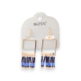 Quadratische Medaillon-Ohrringe mit Fransen und blauen Perlen von Ikita