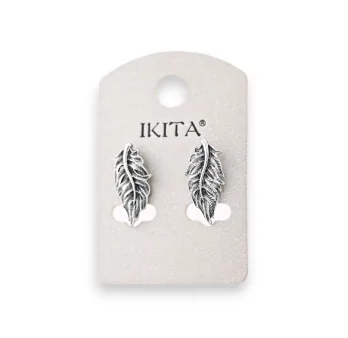 Pendientes de plumas plateado envejecido de Ikita