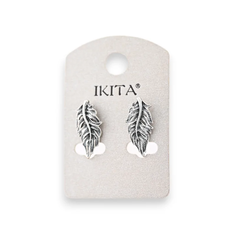 Pendientes de plumas plateado envejecido de Ikita