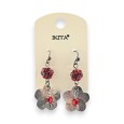 Ikita earrings with mother-of-pearl flower and red rhinestones