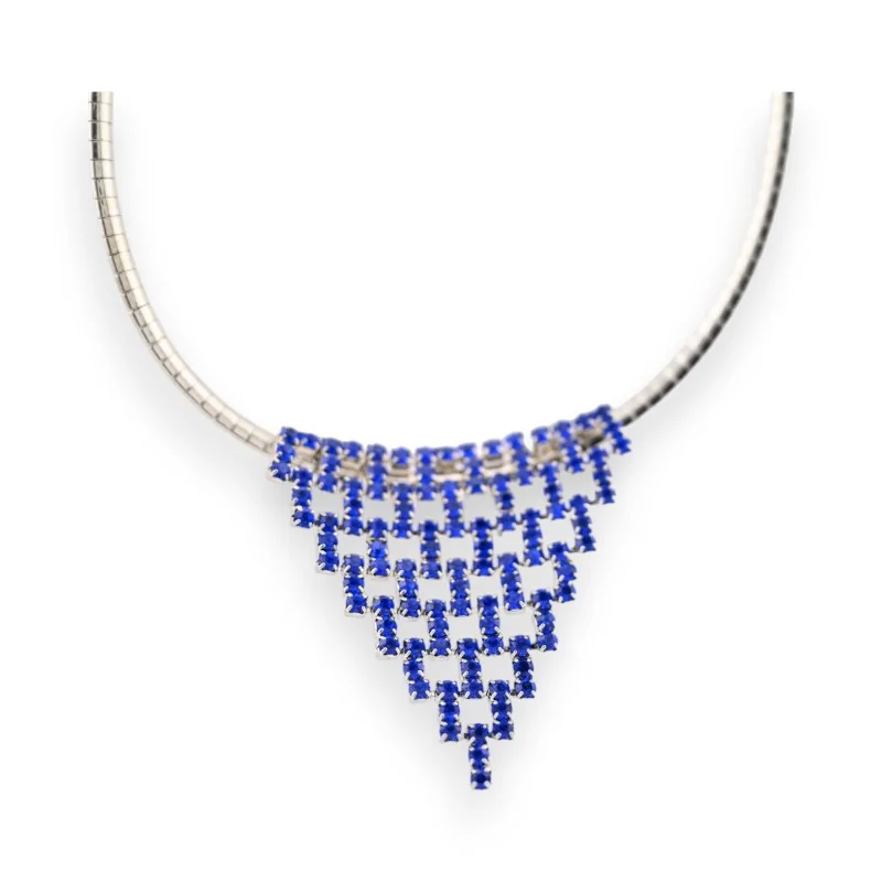 Collana girocollo argentata con ciondolo triangolare blu in strass Belle Miss