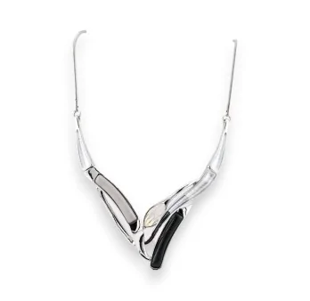 Elegant Semi-Rigid Silver Necklace