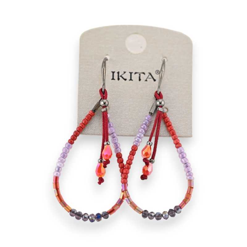 Hängende Ikita Ohrringe mit roten und lila Perlen