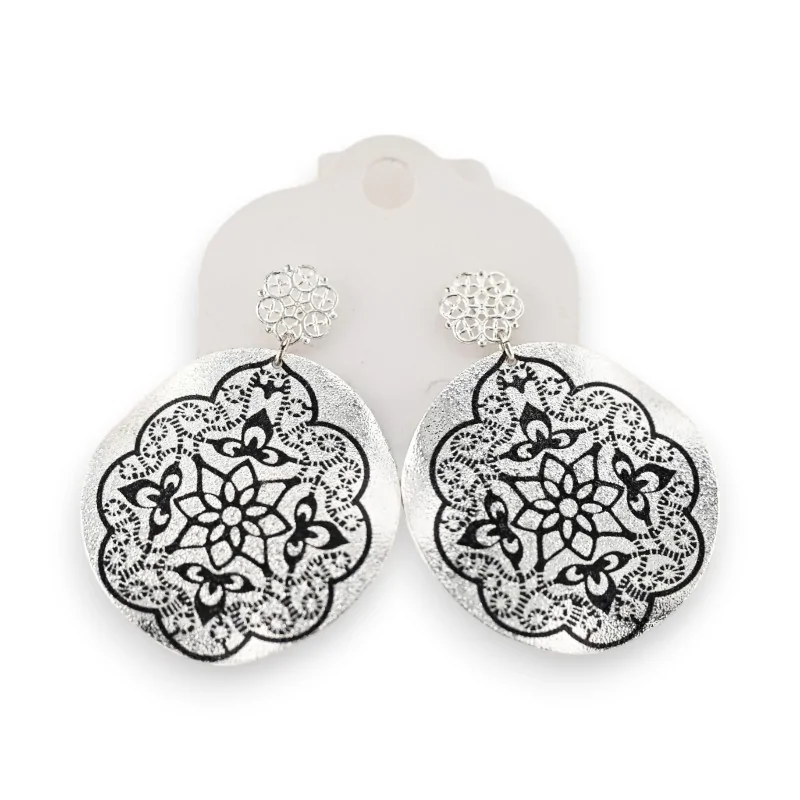 Boucles d'oreilles rondes Rosace noire de chez Ikita