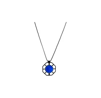 Collier Médaillon Hexagonal bleu roi de chez Ikita