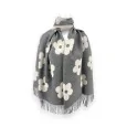 Bufanda floral suave gris