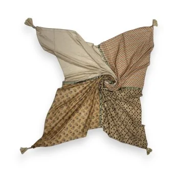 Foulard carré patchwork camel fleurs et pois