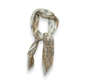 Beige and white paisley print pleated scarf