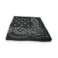 Foulard carré noir et blanc à motifs