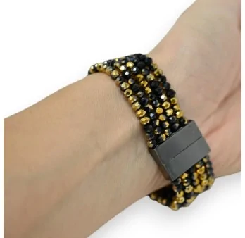 Pulsera de varias filas con perlas doradas y negras